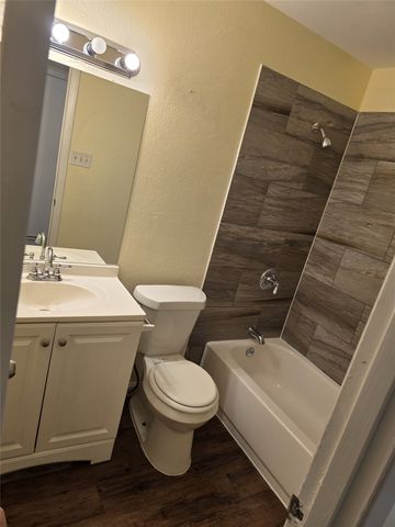 2502 Coulee Street, Irving, TX 75062