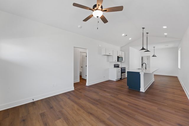 3524 N Azalea St, Maize, KS 67223