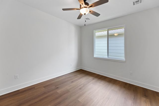 3524 N Azalea St, Maize, KS 67223