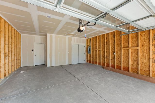 3524 N Azalea St, Maize, KS 67223