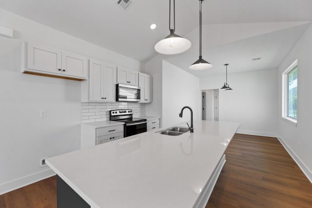 3524 N Azalea St, Maize, KS 67223
