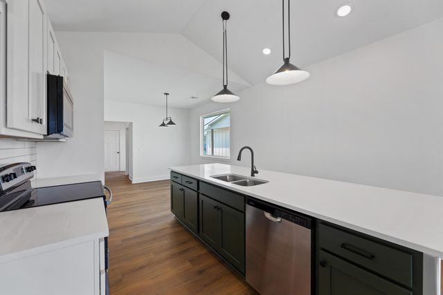 3524 N Azalea St, Maize, KS 67223