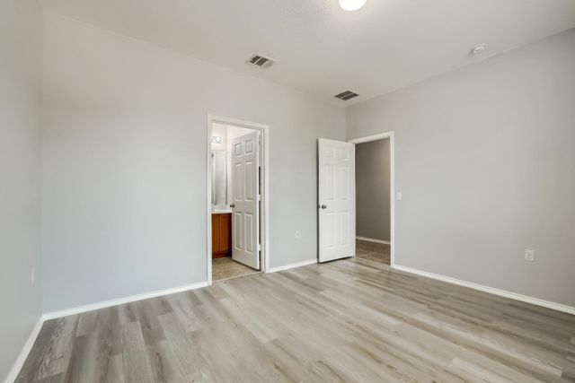 9008 Tall Sky TRCE, Austin, TX 78724