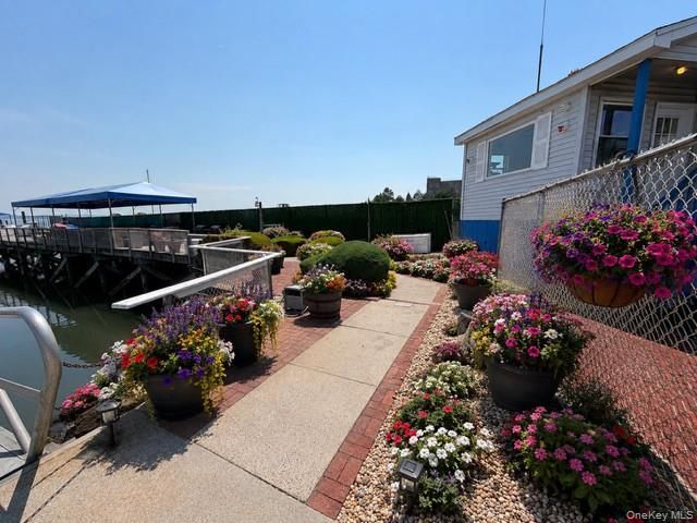 148 City Island Avenue D-45, Bronx, NY 10464