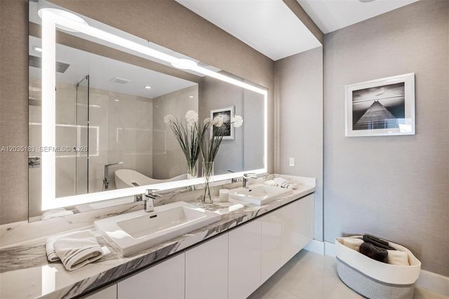 330 Sunny Isles Blvd 5-506, Sunny Isles Beach, FL 33160