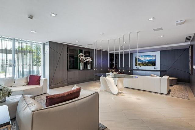 330 Sunny Isles Blvd 5-506, Sunny Isles Beach, FL 33160