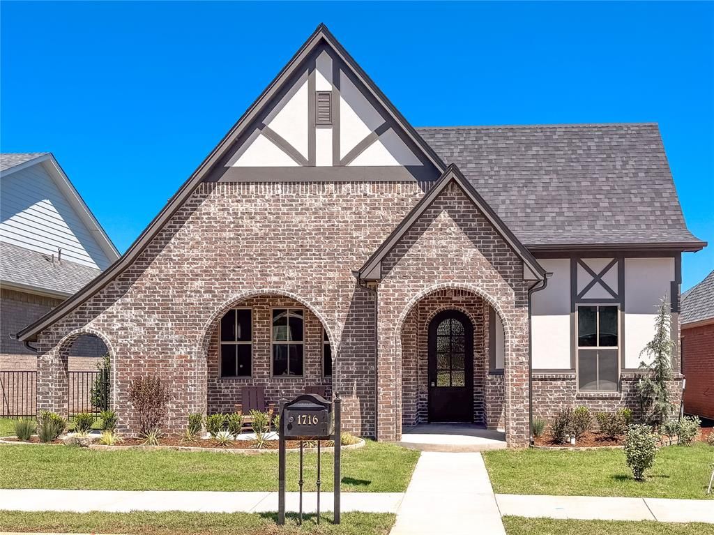 1716 Paseo Place, Edmond, OK 73034