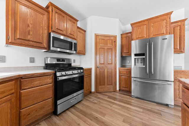 22608 Zion Parkway NW, Oak Grove, MN 55005