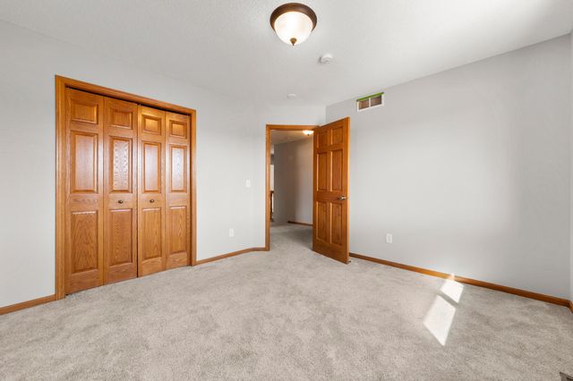 22608 Zion Parkway NW, Oak Grove, MN 55005