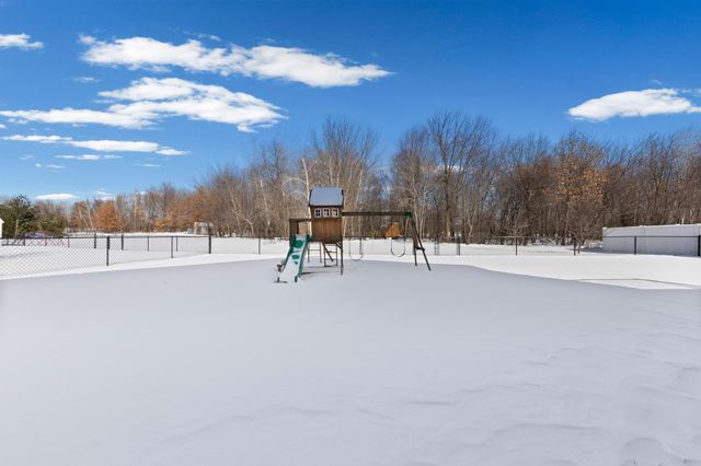 22608 Zion Parkway NW, Oak Grove, MN 55005