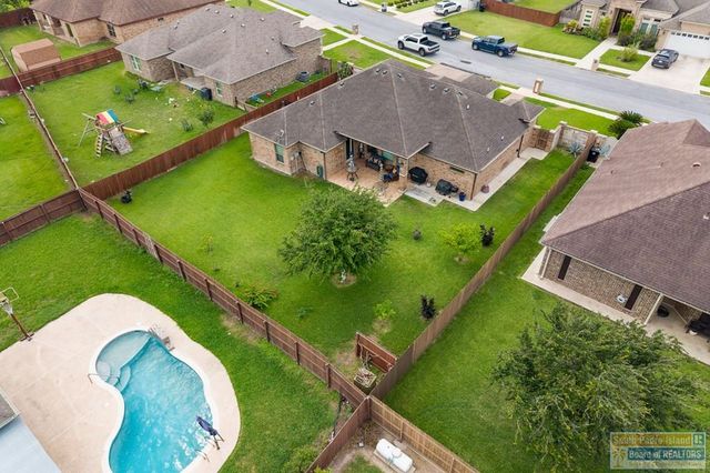 704 Santa Fe St., Weslaco, TX 78596