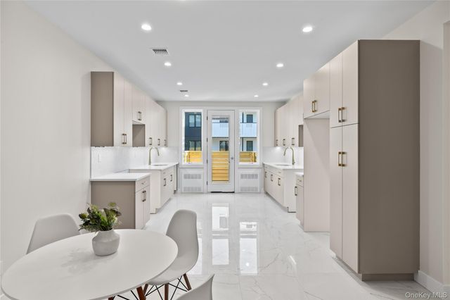 80 Memorial Park 302, Spring Valley, NY 10977