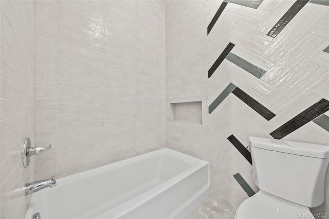 80 Memorial Park 302, Spring Valley, NY 10977