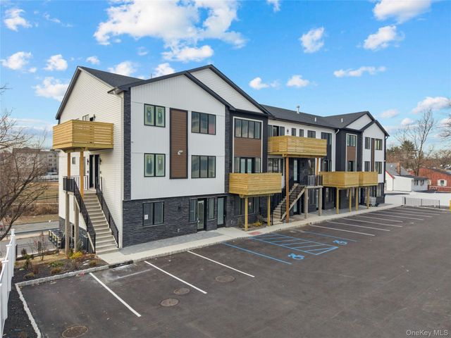 80 Memorial Park 302, Spring Valley, NY 10977