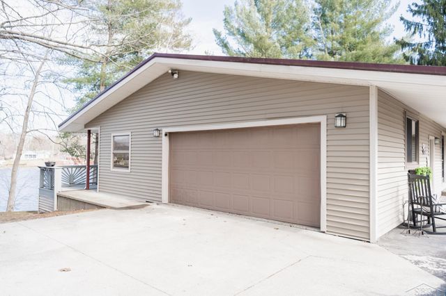 7841 Peninsular Drive, Grant Twp, MI 48622