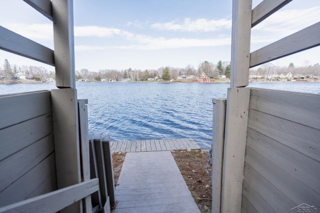 7841 Peninsular Drive, Grant Twp, MI 48622