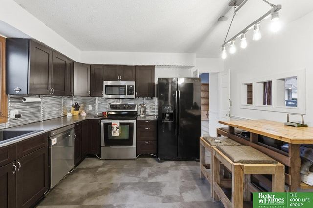 904 S 152 Circle, Omaha, NE 68154