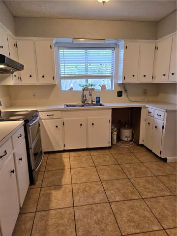 1138 Concho St, Corpus Christi, TX 78407