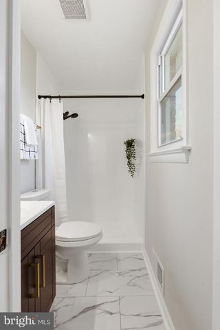 2102 TRAFALGAR DR, Fort Washington, MD 20744