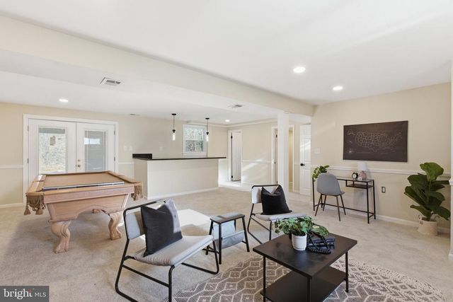 2102 TRAFALGAR DR, Fort Washington, MD 20744