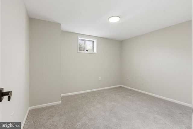 2102 TRAFALGAR DR, Fort Washington, MD 20744