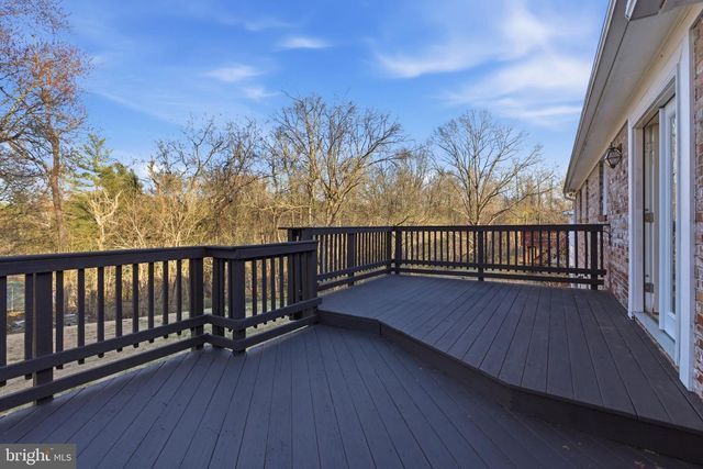 2102 TRAFALGAR DR, Fort Washington, MD 20744