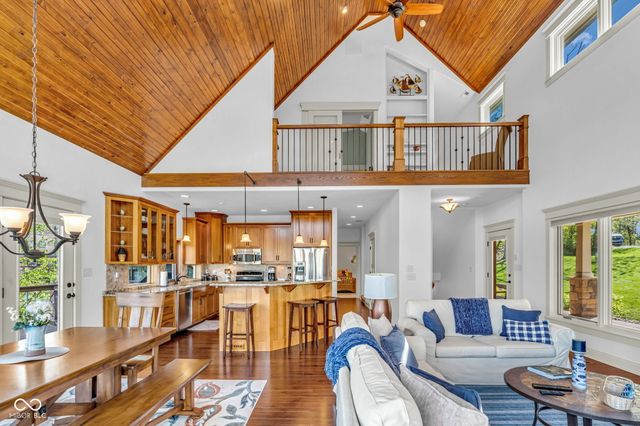 310 Victory Hill, Coatesville, IN 46121