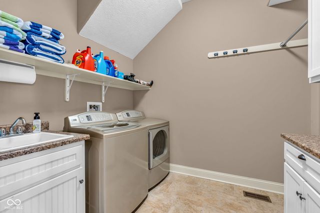 310 Victory Hill, Coatesville, IN 46121
