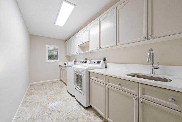 6685 Winding Lake Drive, Jupiter, FL 33458