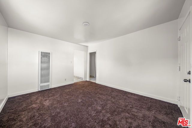 426 E 107th Street, Los Angeles, CA 90003