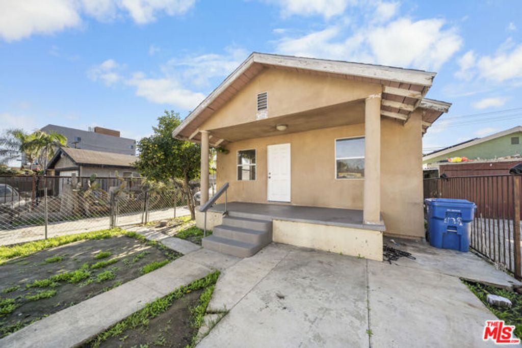 426 E 107th Street, Los Angeles, CA 90003