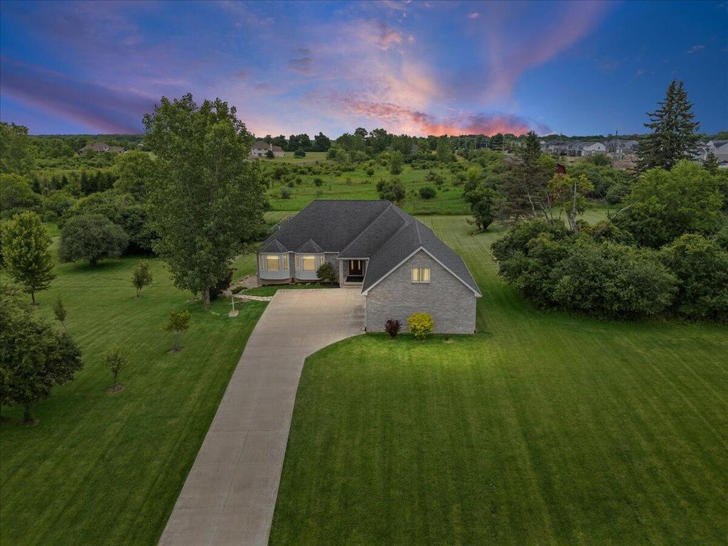 2007 Paddock Way, Superior Twp, MI 48198
