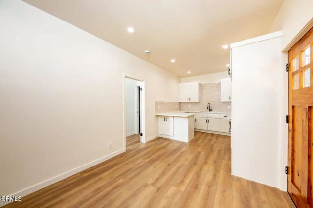 3246 Altura Avenue B, Glendale, CA 91214