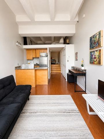12 Stoneholm St 418, Boston, MA 02115