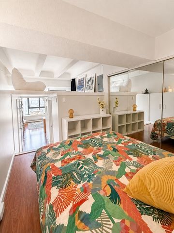 12 Stoneholm St 418, Boston, MA 02115