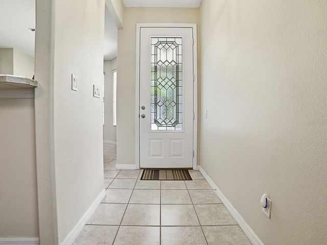 1431 LAKE VILLA DRIVE, Tavares, FL 32778