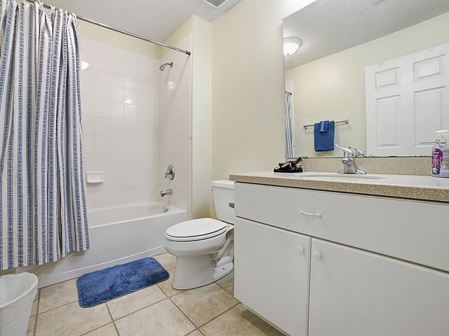1431 LAKE VILLA DRIVE, Tavares, FL 32778