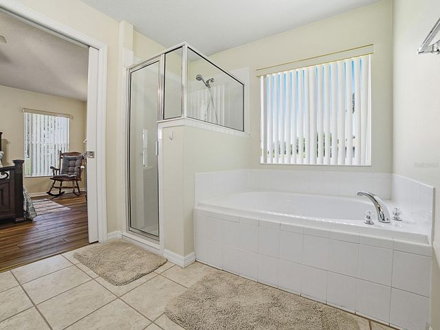 1431 LAKE VILLA DRIVE, Tavares, FL 32778