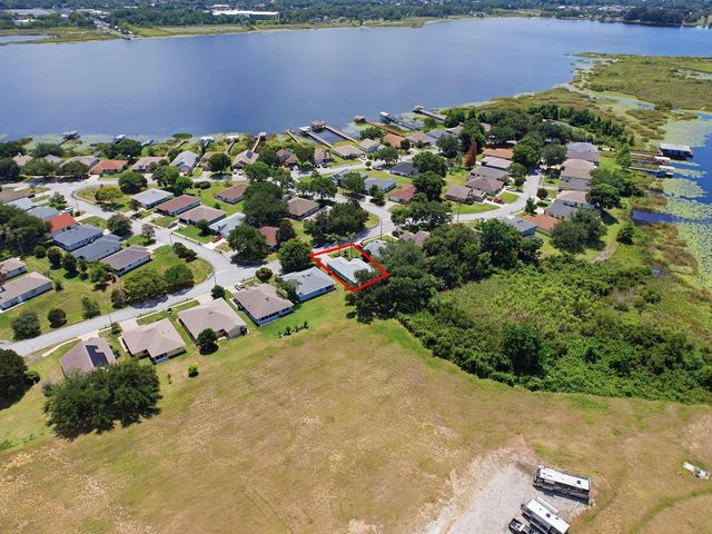 1431 LAKE VILLA DRIVE, Tavares, FL 32778