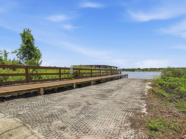 1431 LAKE VILLA DRIVE, Tavares, FL 32778