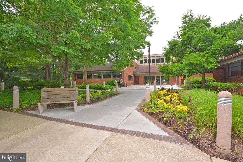 803 COXSWAIN WAY #203, Annapolis, MD 21401