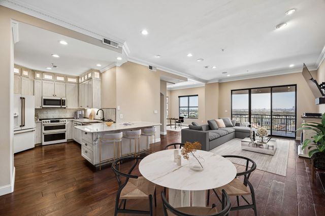 330 Las Colinas Boulevard E 1302, Irving, TX 75039