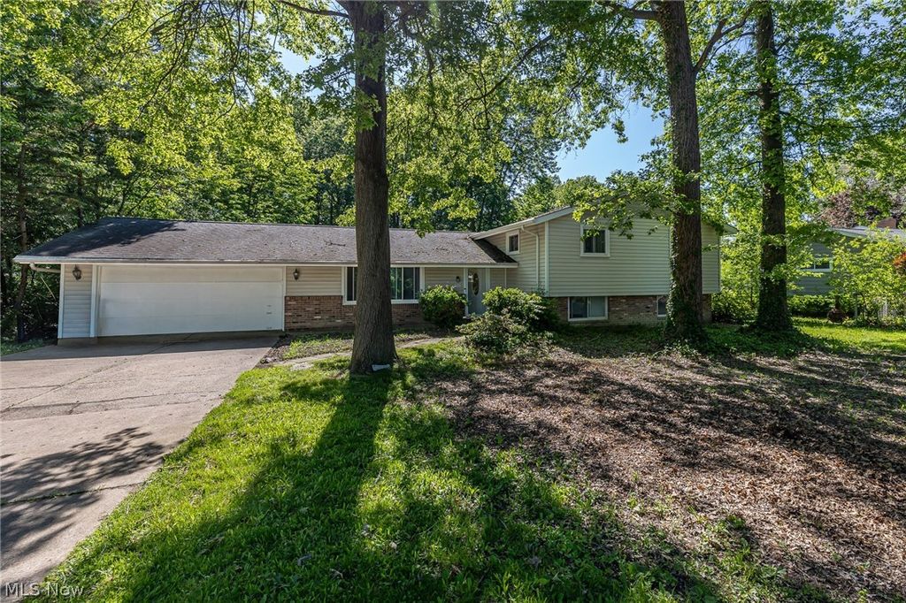 7711 King Memorial Road, Mentor, OH 44060