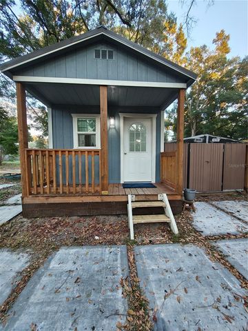 820 N WEKIWA SPRINGS ROAD, Apopka, FL 32712