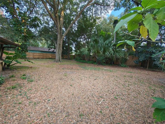 820 N WEKIWA SPRINGS ROAD, Apopka, FL 32712