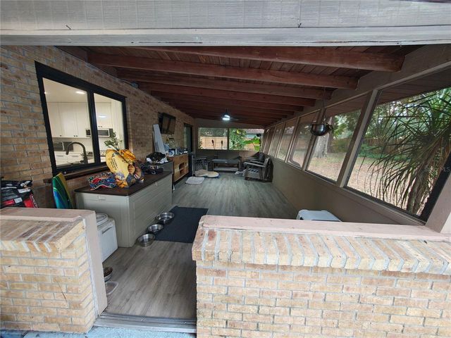 820 N WEKIWA SPRINGS ROAD, Apopka, FL 32712