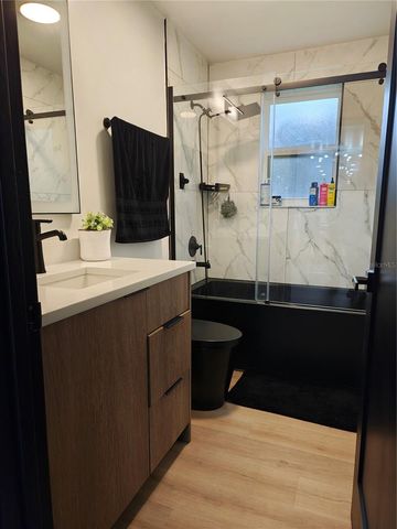 820 N WEKIWA SPRINGS ROAD, Apopka, FL 32712