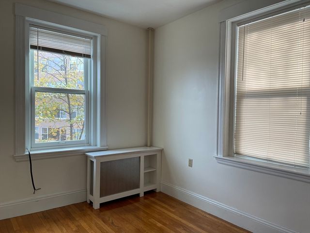 17 Short Street 4, Brookline, MA 02445