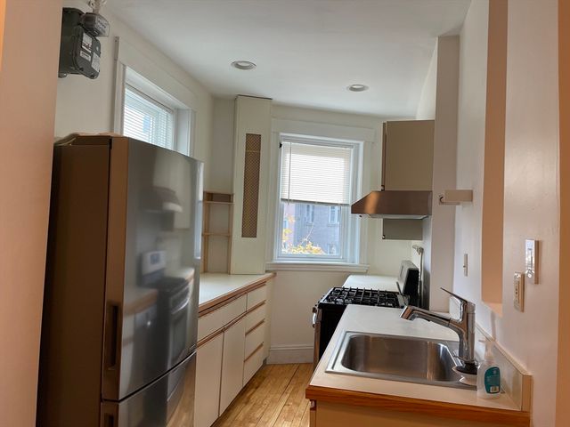 17 Short Street 4, Brookline, MA 02445