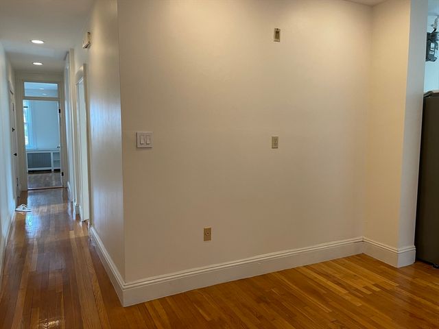 17 Short Street 4, Brookline, MA 02445